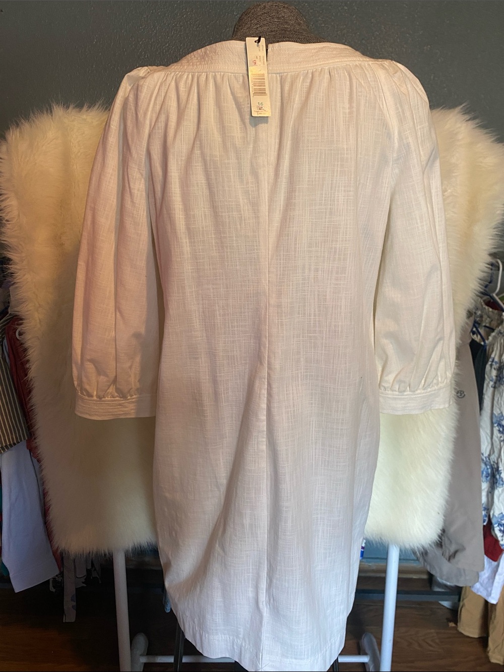 Ellen Tracy Cream Button-Down Casual Tunic Shirt